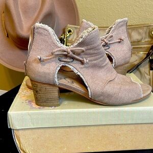 Very g Heeled sandler